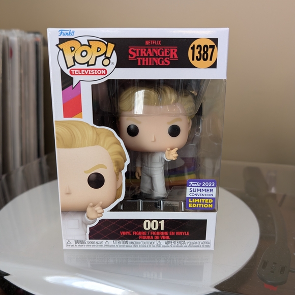 Funko Pop Stranger Things 001 Limited Edition - Picture 1 of 7